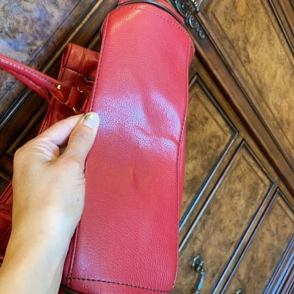 3/$15 Nine West red purse - Picture 7 of 12